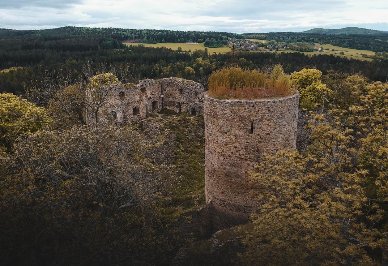 Hrad Valdek